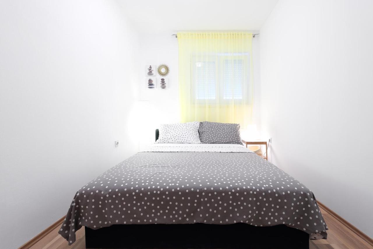 Apartman Don Pag Town Exterior foto
